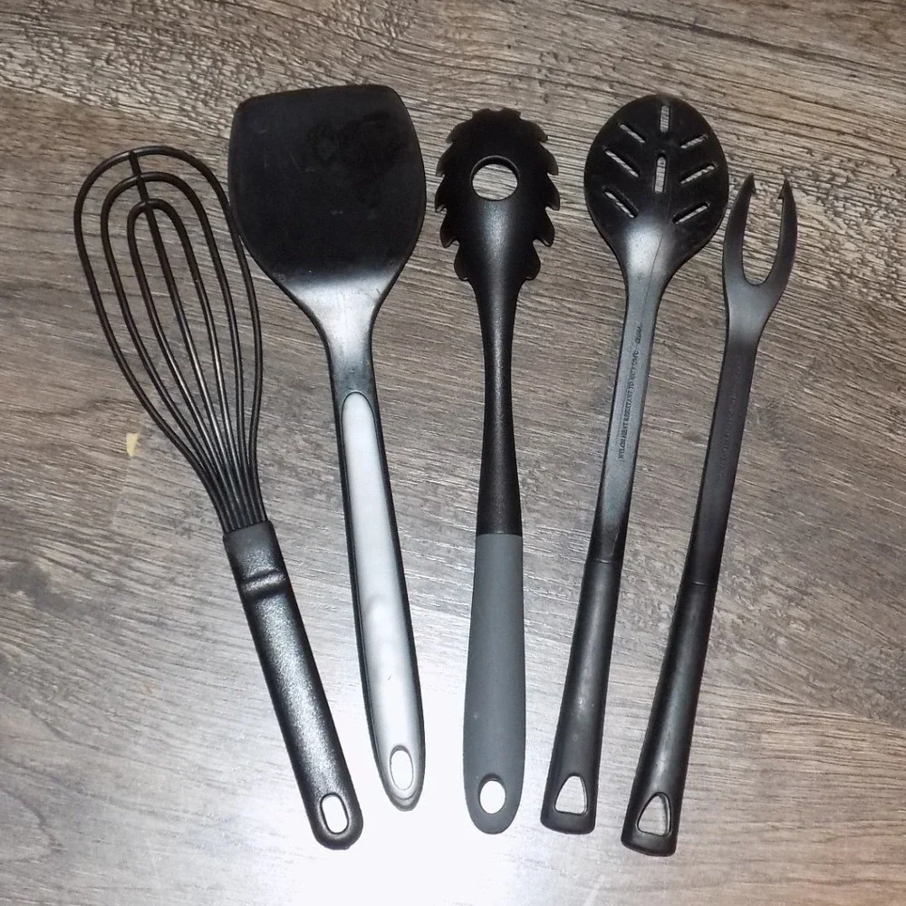Calphalon Kitchen Utensil Set 5pc Black Grey Good Spatula Whisk Pasta Fork